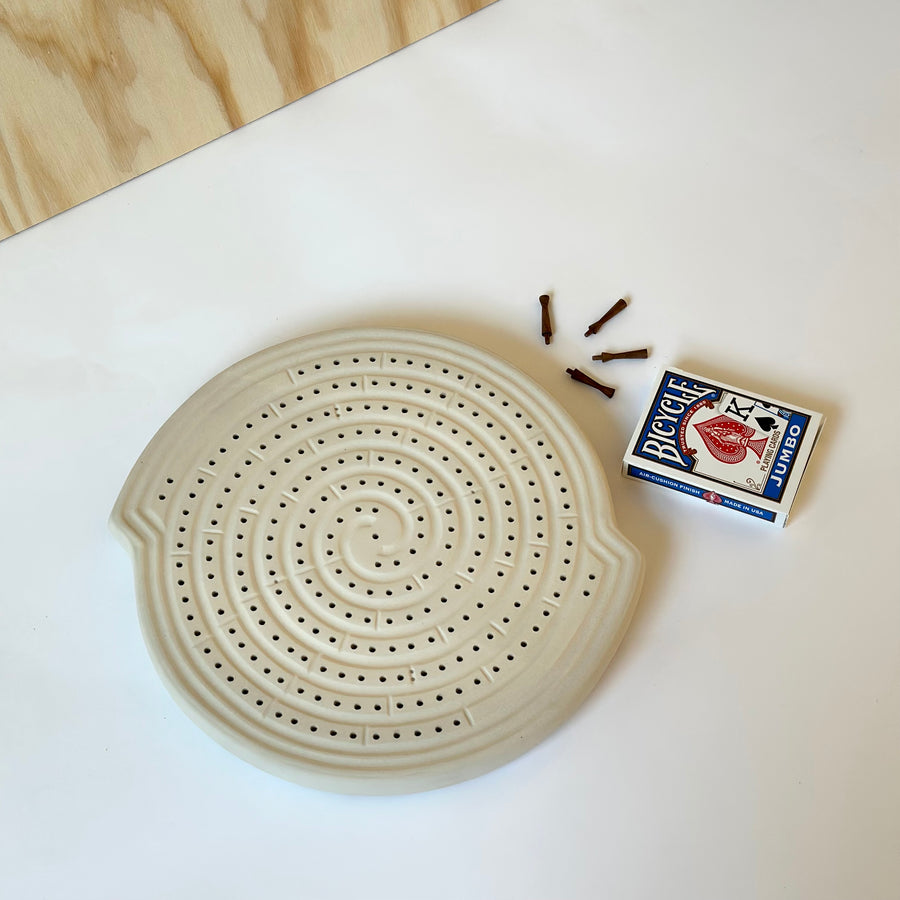 The Labyrinth Cribbage Board