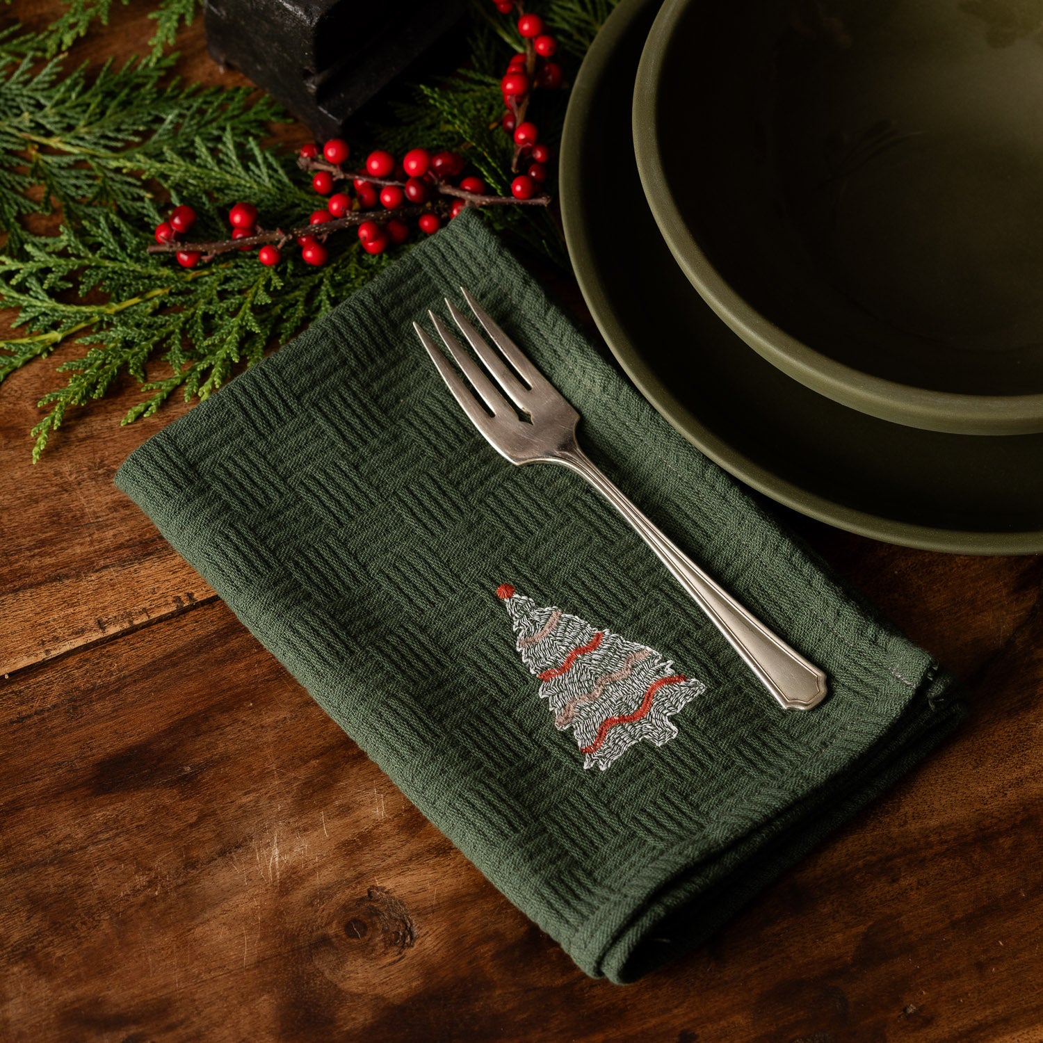 Embroidered Holiday Tree Napkin Set